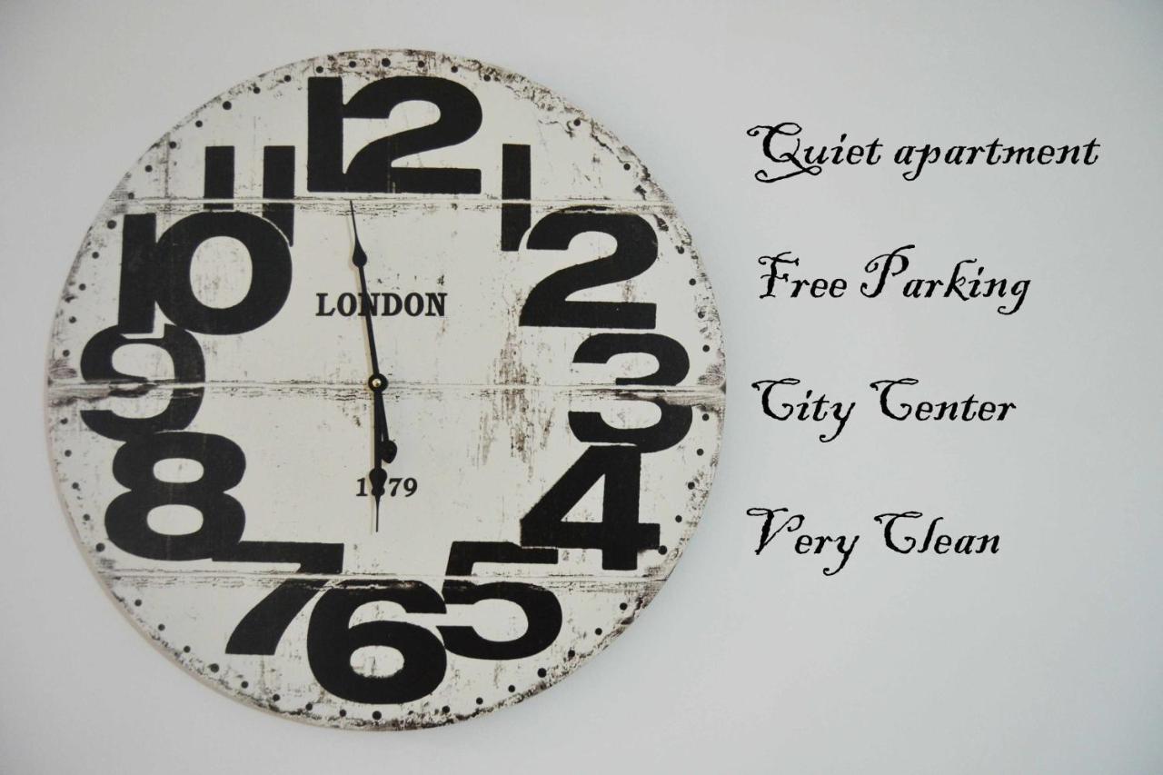 Apt Historic Center Malaga Free Parking المظهر الخارجي الصورة