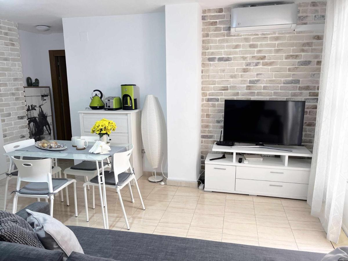Apt Historic Center Malaga Free Parking المظهر الخارجي الصورة