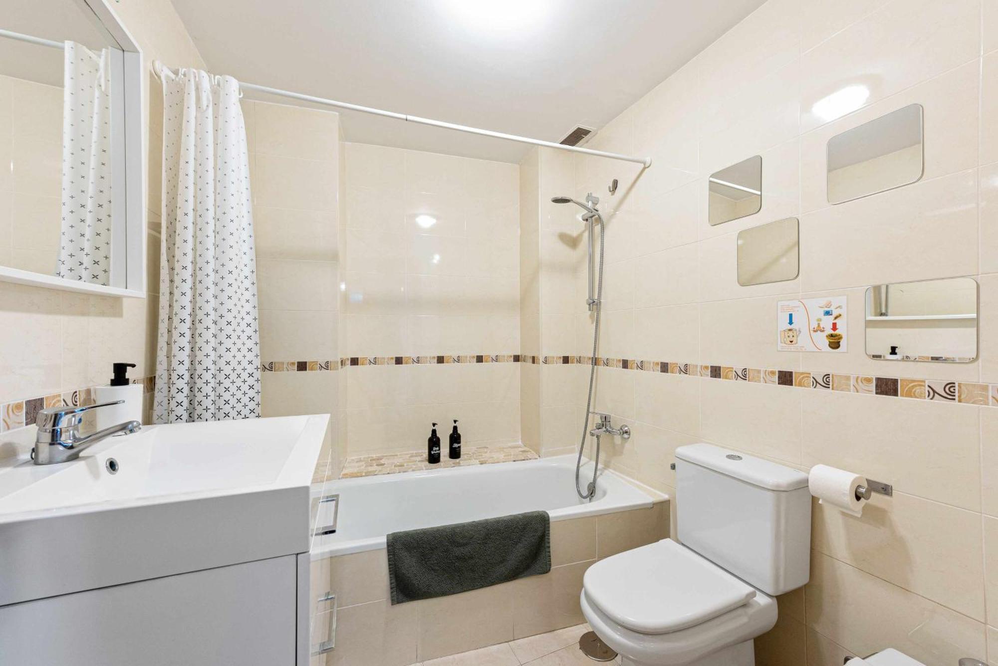 Apt Historic Center Malaga Free Parking المظهر الخارجي الصورة